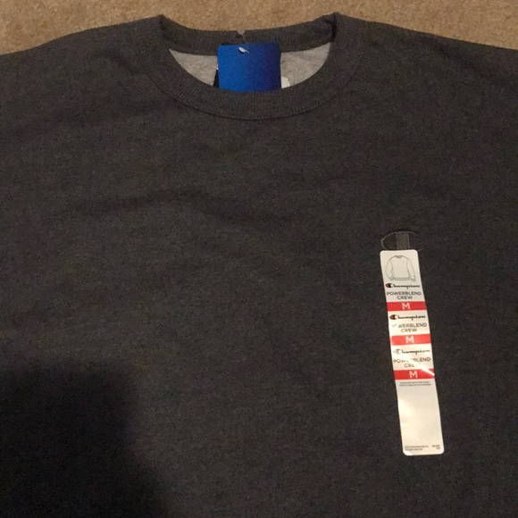 Men's champion pull over - Picture 2 of 4